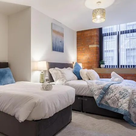 Outside Balcony Lux * برادفورد