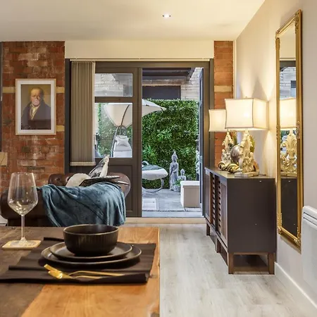 Apartment Outside Balcony Lux Bradford (West Yorkshire)