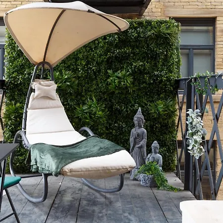 Apartment Outside Balcony Lux