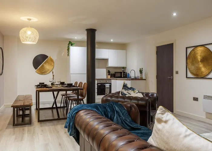 Outside Balcony Lux Bradford (West Yorkshire)