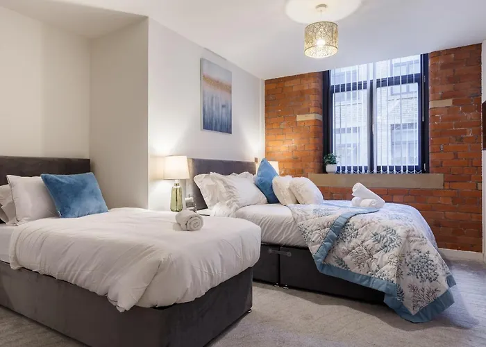 Outside Balcony Lux * برادفورد